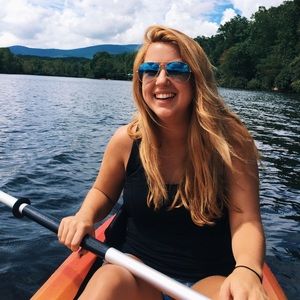 Meet your Posher, Bailey